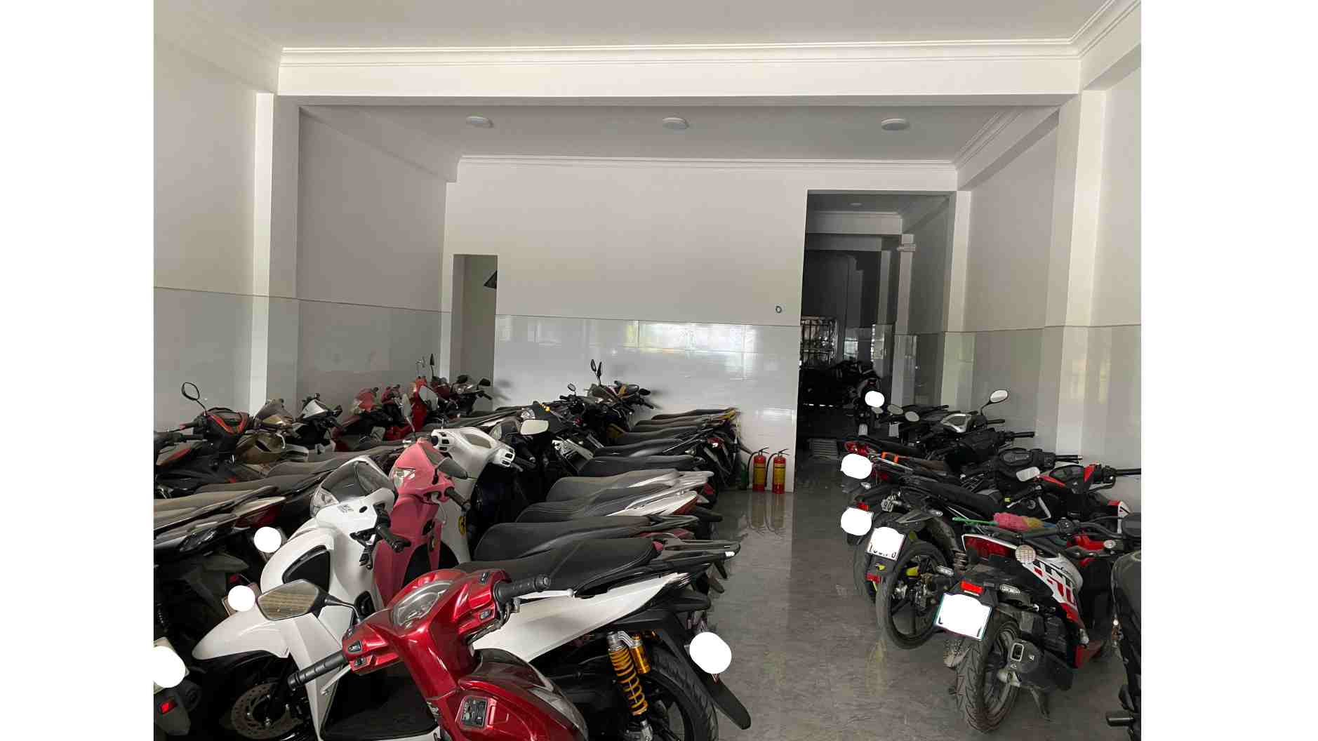 Giới Thiệu Về Nhà Để Xe Rộng Rãi Của Cửa Hàng Cầm Đồ Tín Phát 1 You are currently viewing Giới thiệu về nhà để xe rộng rãi của cửa hàng cầm đồ Tín Phát